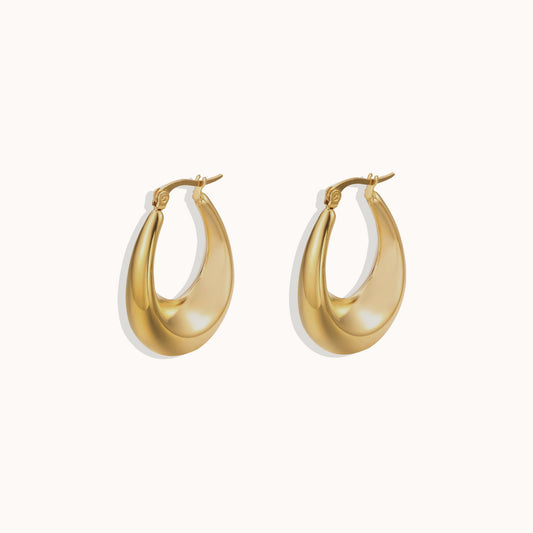 Mila Hoop Earrings